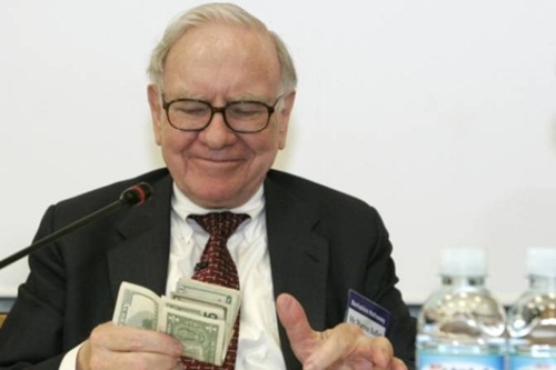 Warren Buffett thành tỷ phú như thế nào