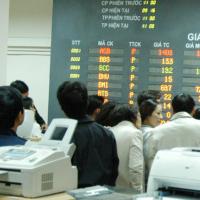 Chào tháng mới, VN-Index ì ạch đi xuống