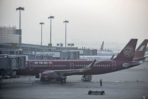 Lương phi công ngoại lên tới gần 2 tỷ/tháng