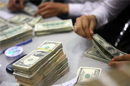 Tác động hai mặt khi USD tăng giá