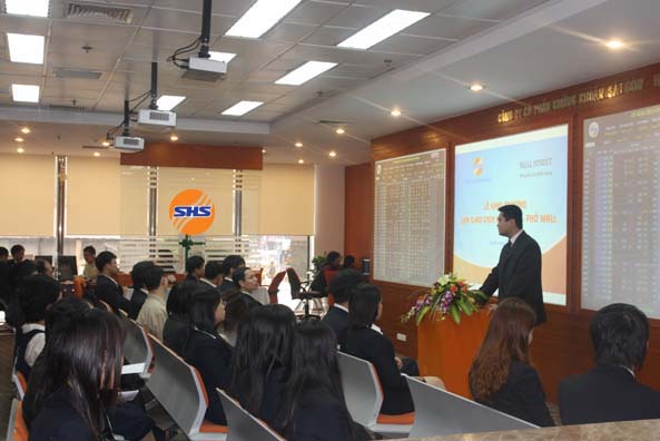 SHS dự kiến bán 155.000 cổ phiếu quỹ