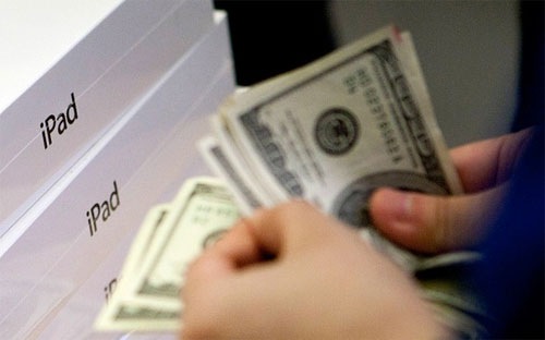 Vốn hóa Apple chạm kỷ lục 700 tỷ USD, cao nhất trên thế giới