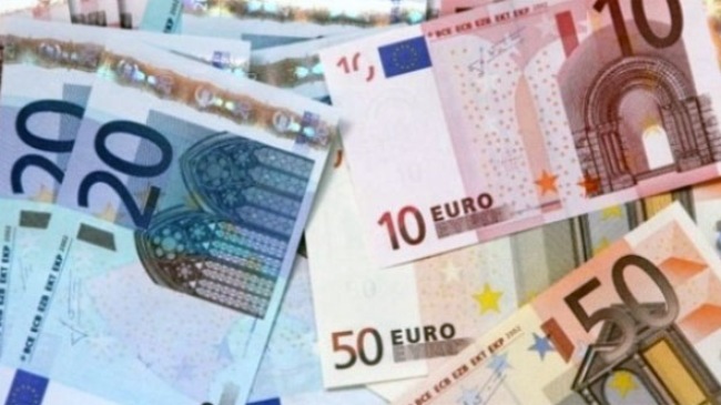 Đồng Euro giảm xuống mức thấp nhất trong vòng 11 năm