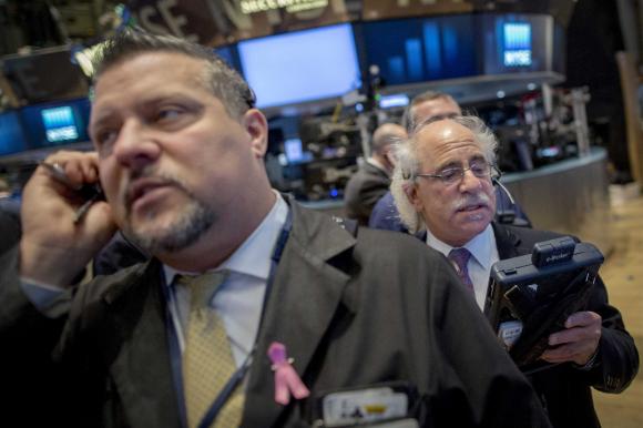 Chỉ số Dow Jones và S&P lại cùng lập kỷ lục nhờ hy vọng về kinh tế toàn cầu