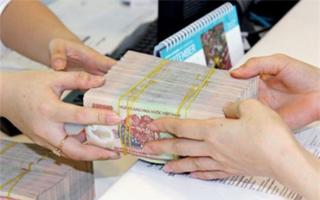 Sân chơi mới có loại trừ cá mập lũng đoạn?