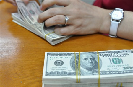Đôla ngân hàng lên tới 21.655 đồng