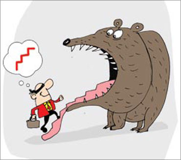 Xu thế dòng tiền: Phòng thủ trong thế cân bằng?