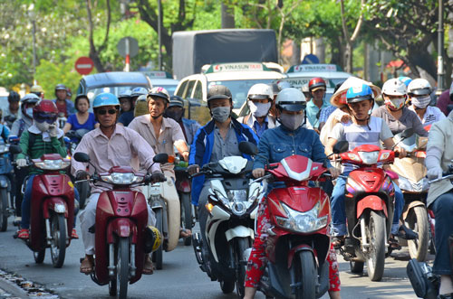 TP.HCM: Không nộp phí đường bộ xe máy, có thể bị phạt đến 50 triệu đồng