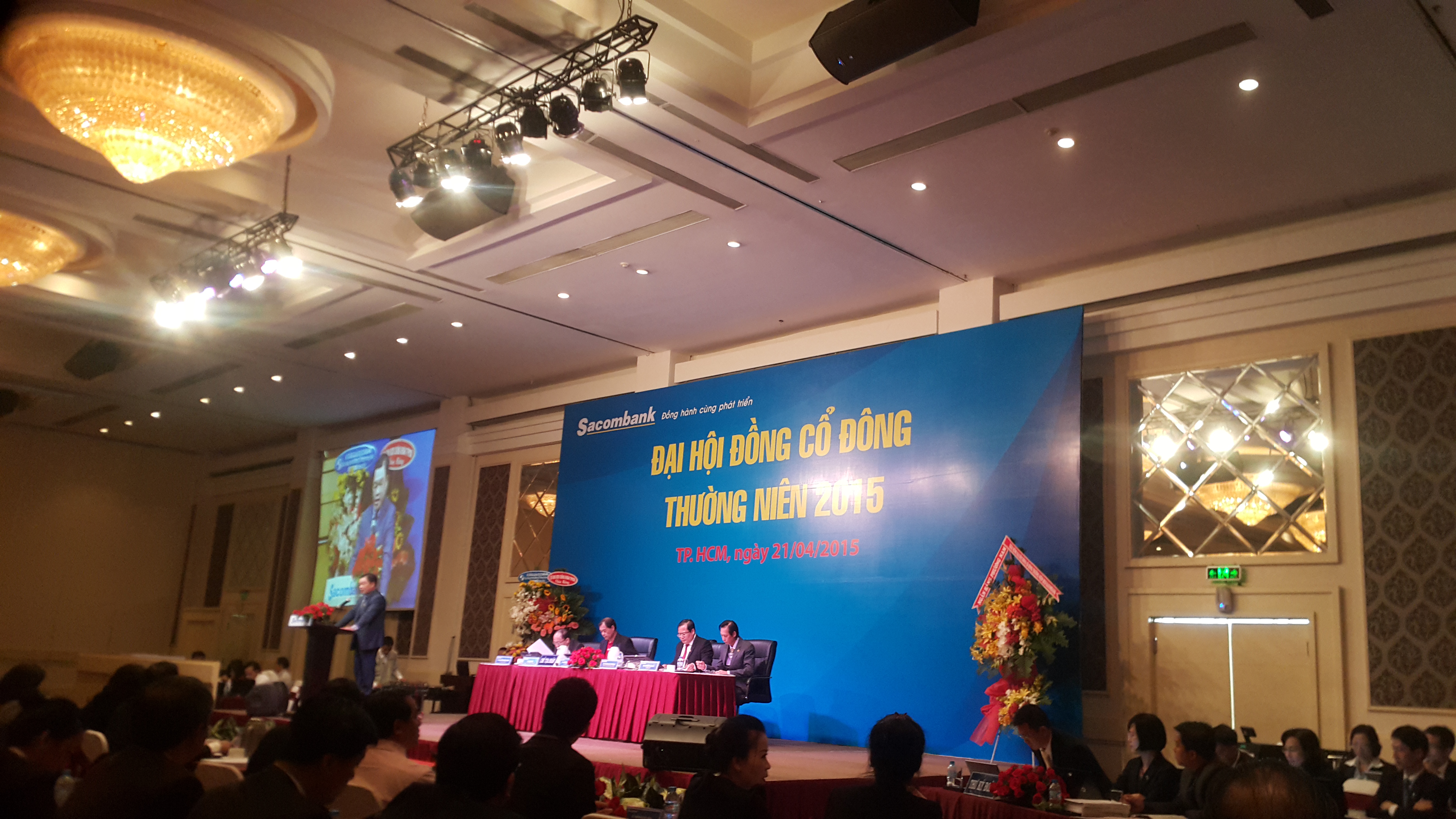 [Trực tiếp ĐHCĐ 2015] Sacombank: 'Sáp nhập Southernbank cổ đông phải chấp nhận cả được và mất'