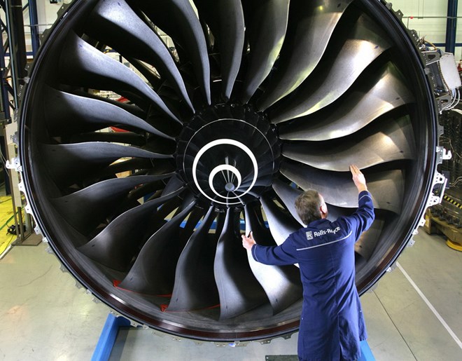Rolls Royce dự đoán tình hình kinh doanh ảm đạm năm 2015