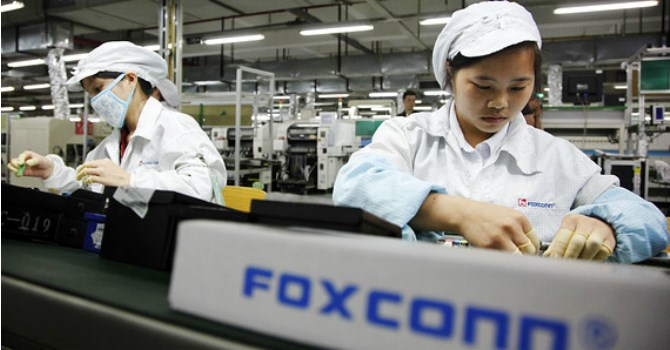 Apple bóc lột nhân công Trung Quốc như thế nào?