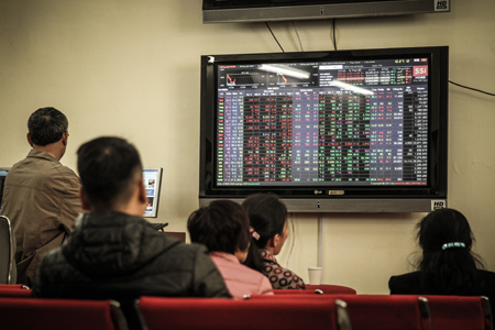 BVH lên kịch trần, thị trường tăng điểm với thanh khoản thấp