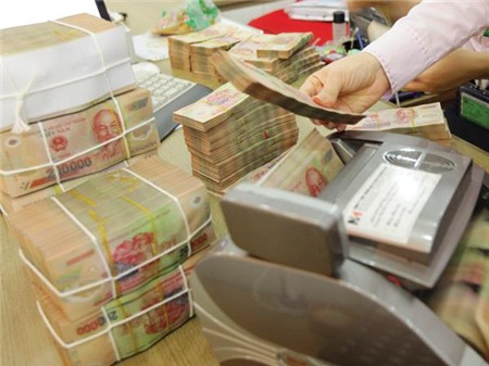 Phản pháo chuyện ngân hàng quá 