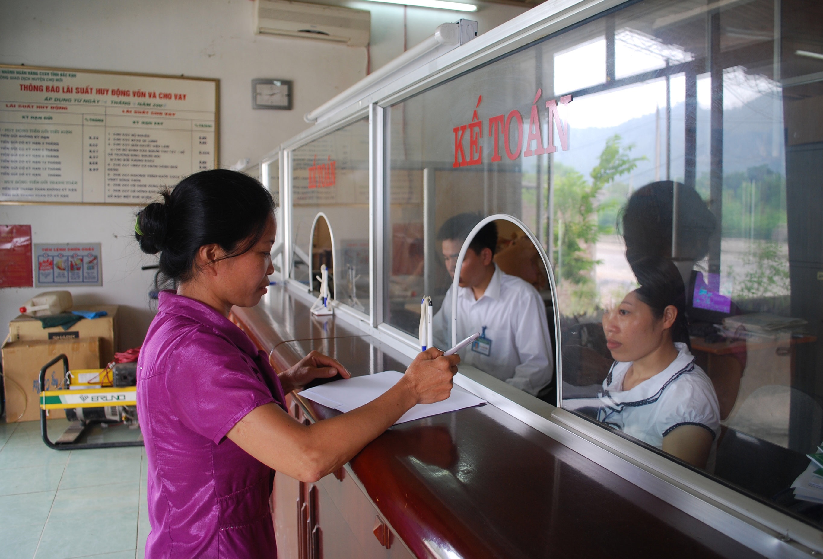 Hàng loạt sai phạm tại Ngân hàng Chính sách xã hội Việt Nam