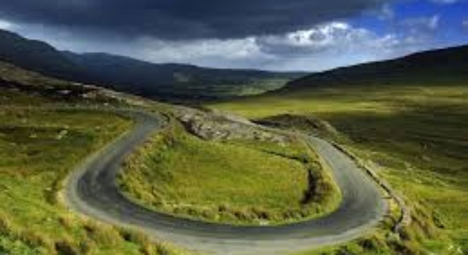 Niêm yết đường vòng: Từ hoán đổi cổ phiếu đến mua vỏ đổi tên