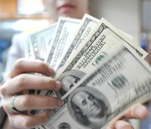 Tỷ giá USD: Tăng trở lại mức cũ sau một tuần biến động giảm