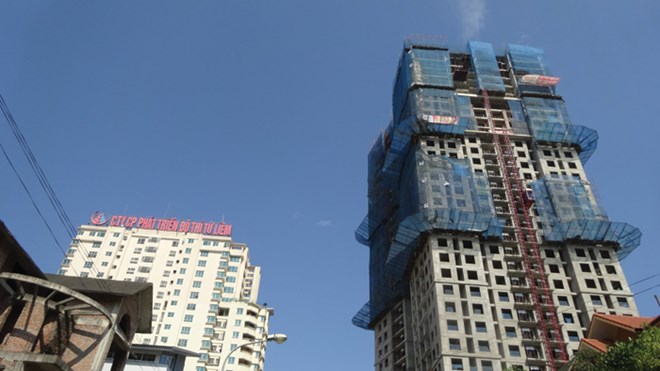 Sóng cổ phiếu bất động sản “ăn” theo lợi nhuận