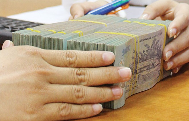 Nới room tín dụng và cảnh báo sớm