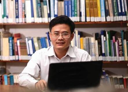 T.S Đỗ Thiên Anh Tuấn: NHNN thiếu quyết đoán khi nới biên độ tỷ giá