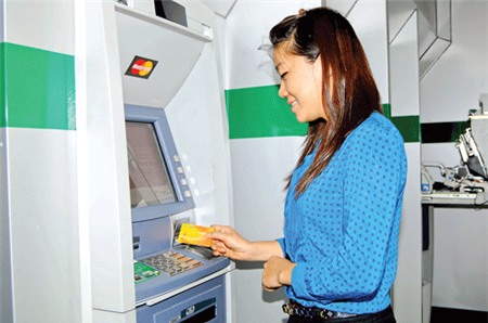 Tận thu thị trường thẻ