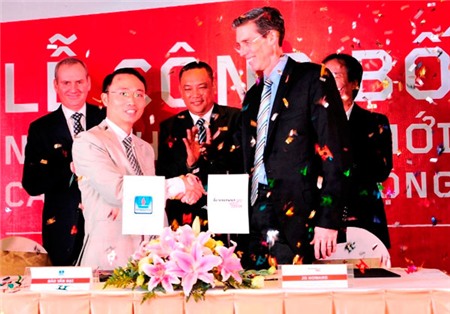 PET trở thành nhà phân phối chính thức ĐTDĐ Lenovo