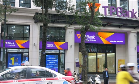 Chính phủ hỗ trợ cho dân vay, ngân hàng 