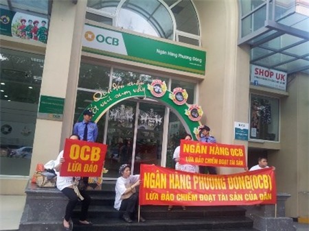 Ngân hàng Phương Đông: Khách hàng của chúng tôi là tội phạm, lừa đảo