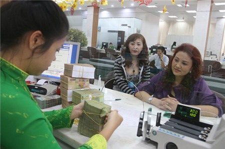 Tiền đổ vào đâu? - Kỳ 1:Tiền nhàn rỗi chảy vào ngân hàng