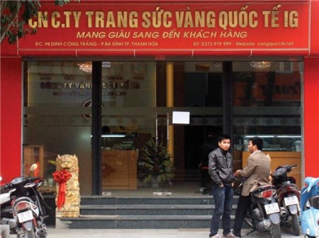 Sàn vàng chui co cụm, giới đầu tư hoang mang
