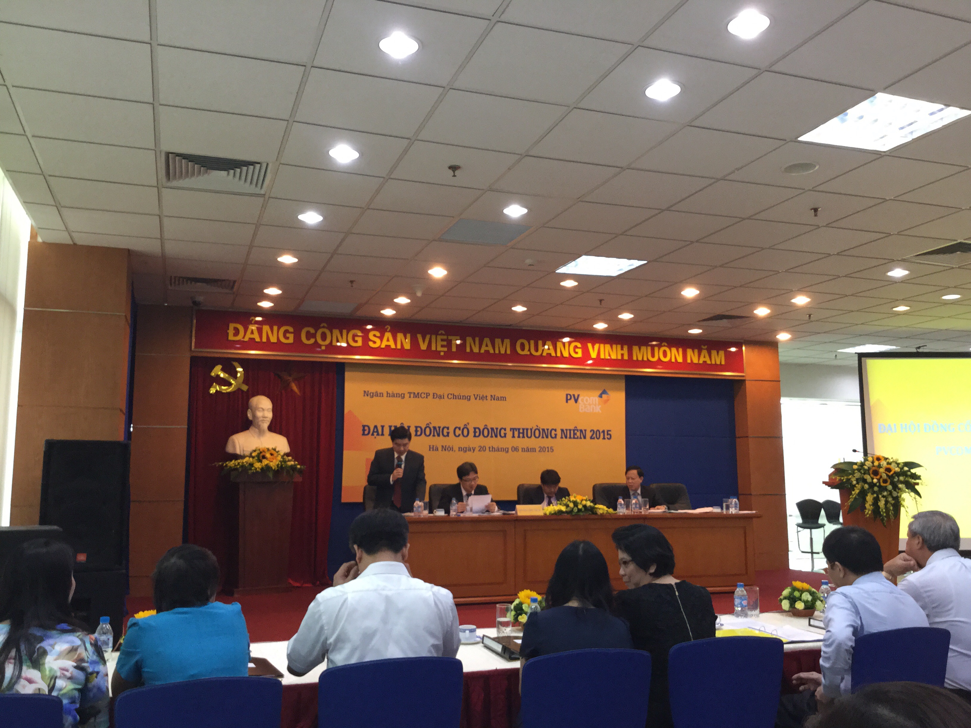 ĐHCĐ PVcombank: Năm 2015 dự thu 2.805 tỷ từ hoạt động xử lý tài sản của khách hàng