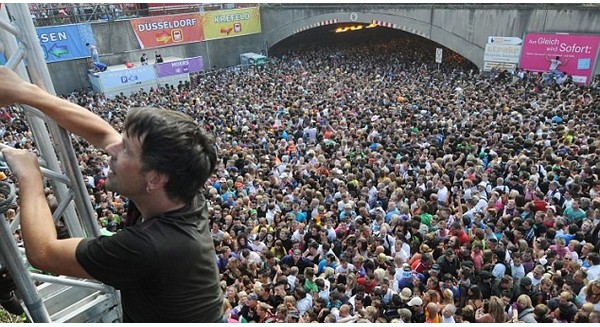 Nếu không đủ giỏi, đừng dại đi ngược đám đông