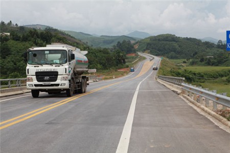 Nợ công chưa vượt ngưỡng