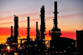 Giá dầu bật lên khi đà bán tháo chững lại