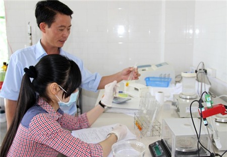 'Bác sĩ tôm' khởi nghiệp từ 20.000 đồng ở công ty phòng trọ