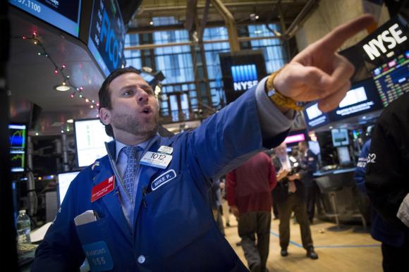 Chứng khoán Mỹ tăng hơn 1% nhờ số liệu việc làm, biên bản của Fed