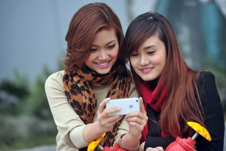 Năm 2014, Viettel đạt doanh thu gần 10 tỷ USD, gần gấp đôi VNPT 