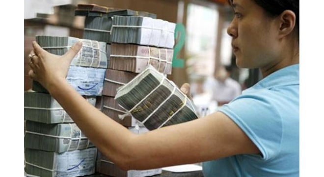  Ngân hàng “o bế” người vay 