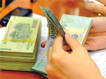 Ép ngân hàng giảm lãi vay?