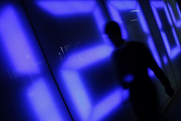 Chứng khoán Châu Á ổn định, USD tiếp tục tăng giá