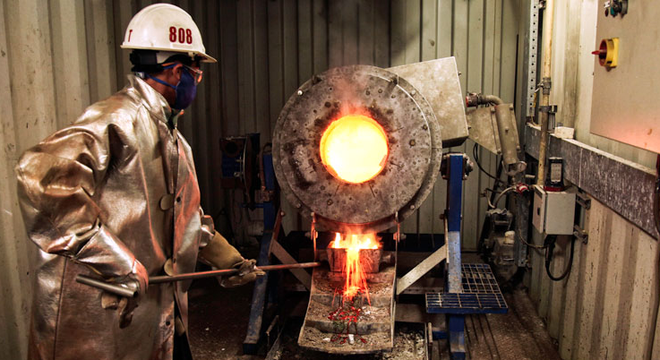  Đại gia đào vàng xin trả nợ kiểu Doanh nghiệp 