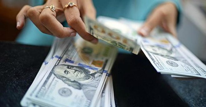 Giá USD ngân hàng giảm sâu khi FED không tăng lãi suất