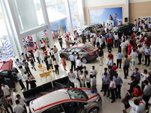 Lần thứ tư trong năm 2014, VAMA nâng dự báo doanh số bán ô tô của Việt Nam 