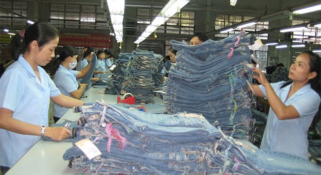  “Bãi miễn” tổng giám đốc bất bình thường, 3.000 công nhân lao đao 