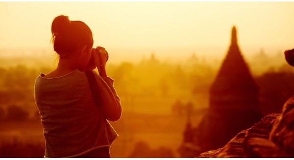 Cô gái 25 tuổi đã biến Facebook của mình thành Doanh nghiệp toàn cầu như thế nào?