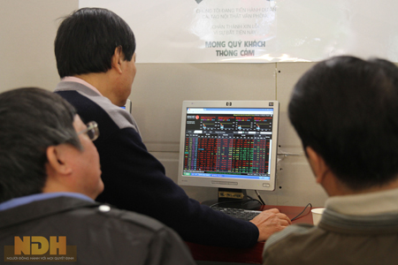 VIC, VCB và BVH không cứu nổi thị trường, khối ngoại mua mạnh SBT