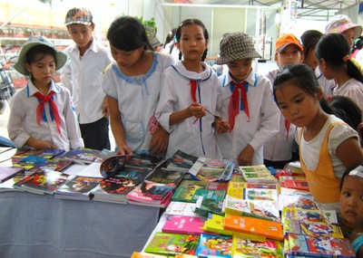 SED: 19/12 ĐKCC thanh toán cổ tức năm 2014 bằng tiền mặt, tỷ lệ 15%