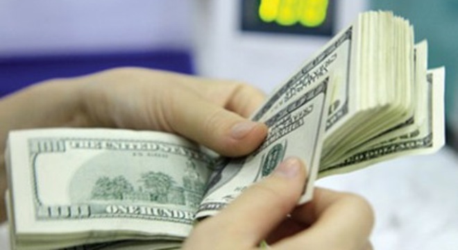  Giá USD ngân hàng bất ngờ tăng lên mức kịch trần 