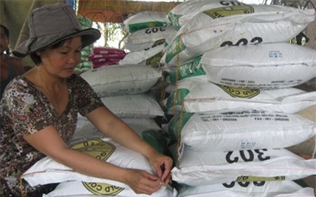 Tỷ giá tăng, nhà nông nặng gánh