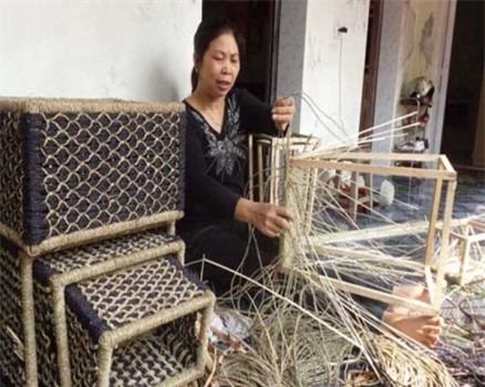 Kiếm tiền tỷ từ việc đưa sản phẩm làm từ bèo ra nước ngoài 