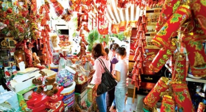  Èo uột mua sắm tết 